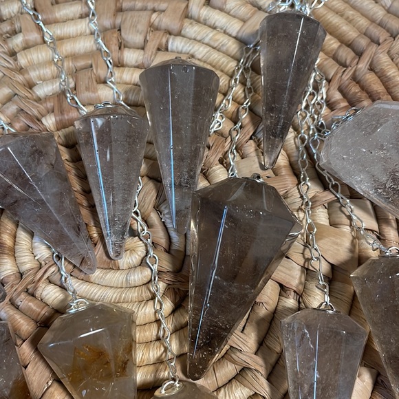 Crystal Pendulum Healing Pointed Pendant Faceted Gemstone Quartz Smoky Clear - Picture 8 of 12